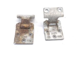 Volkswagen Caddy Rear door hinge set 