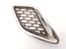 Saab 9-7X Maskownica / Grill / Atrapa górna chłodnicy 15252400