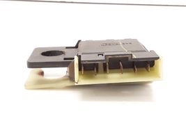 Saab 9-7X Interruptor sensor del pedal de freno 15128874