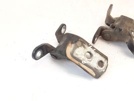 Toyota Avensis T250 Set di cerniere portiera anteriore 