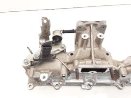 Toyota RAV 4 (XA40) Collettore di aspirazione 8942120200