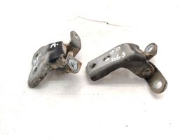 Toyota Avensis T250 Set di cerniere portiera anteriore 209