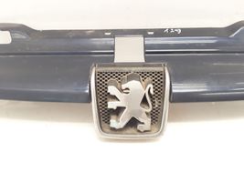 Peugeot 406 Maskownica / Grill / Atrapa górna chłodnicy 9616258477