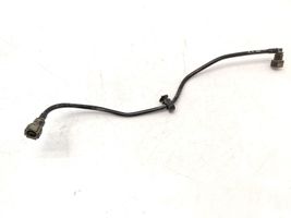 Peugeot 1007 Tuyau d'alimentation conduite de carburant 130848125N