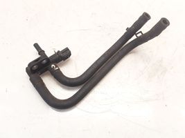 Mazda 6 Tuyau d'alimentation conduite de carburant 