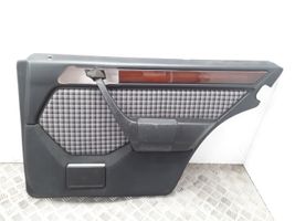 Mercedes-Benz E W124 Takaoven verhoilu 