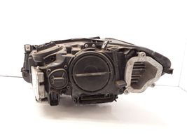 BMW 5 F10 F11 Lampa przednia 720325621