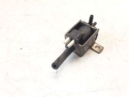 Mercedes-Benz E W124 Turboahtimen magneettiventtiili 001540869