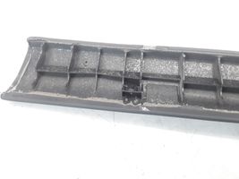 Mercedes-Benz E W124 Rivestimento montante (A) 1246920389