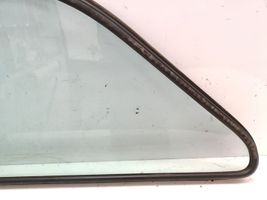 Volkswagen Polo II 86C 2F Fenêtre latérale avant / vitre triangulaire 43R001057