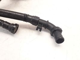 Mazda 2 Tuyau de liquide de refroidissement moteur 9645093480