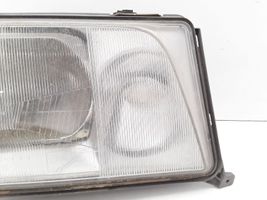 Mercedes-Benz E W124 Lampa przednia 12957800