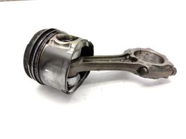 Opel Astra H Piston with connecting rod P885