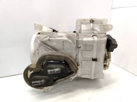 Mazda 929 Scatola alloggiamento climatizzatore riscaldamento abitacolo assemblata HE2261130