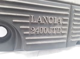 Lancia Thesis Variklio dangtis (apdaila) 156031574