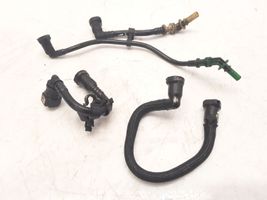 Peugeot 406 Tuyau d'alimentation conduite de carburant 