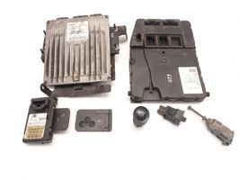 Renault Megane II Engine ECU kit and lock set 8200399038