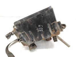 Fiat Panda II Boîte de batterie 46806763