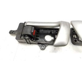 Hyundai Santa Fe Maniglia interna per portiera posteriore 82623CM000