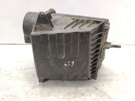 Renault Laguna II Air filter box 8200098984