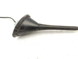 Opel Corsa D Radion antenni 13556501E