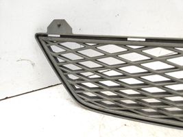 Ford Mondeo Mk III Grille inférieure de pare-chocs avant 5S7Y17B968AAW