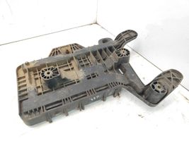 Volkswagen Caddy Battery tray 1K0915333B