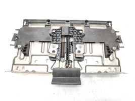 Audi A7 S7 4G Sedynės rėmas 8K0881057