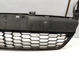 Mazda 2 Grille inférieure de pare-chocs avant D651501T1