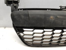 Mazda 2 Grille inférieure de pare-chocs avant D651501T1