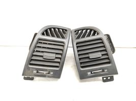 Hyundai Santa Fe Garniture, panneau de grille d'aération latérale 974802B000