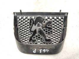 Peugeot 607 Grille calandre supérieure de pare-chocs avant 9649004577