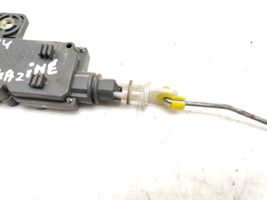 Nissan Almera Tino Stellmotor Heckklappe Kofferraumdeckel 90550BU000