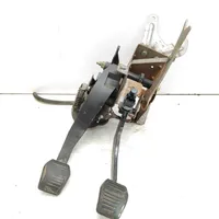 Ford Mondeo Mk III Pedal assembly 1S712450EL