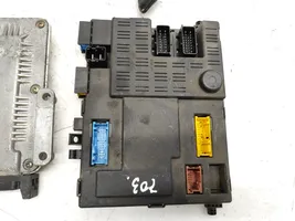 Citroen Xsara Picasso Komputer / Sterownik ECU i komplet kluczy 0281010137