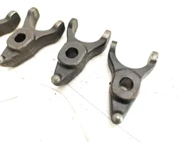 Toyota Previa (XR30, XR40) II Support de pince d'injecteur de carburant 