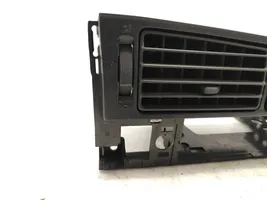 Volkswagen Golf III Griglia di ventilazione centrale cruscotto 1H6819736