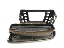 Volkswagen Golf III Griglia di ventilazione centrale cruscotto 1H6819736