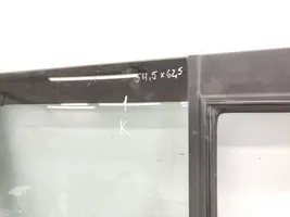 Ford Transit Sliding door window/glass 43R009657