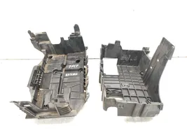 Peugeot 508 RXH Support boîte de batterie 9686709280