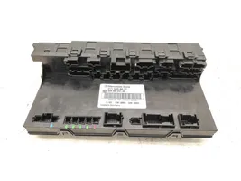 Mercedes-Benz CLS C219 Module de fusibles 2115456601