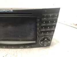 Mercedes-Benz CLS C219 Panel / Radioodtwarzacz CD/DVD/GPS A2118704789