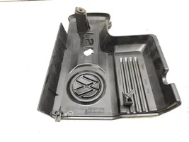 Volkswagen Golf VII Engine cover (trim) 04E103925