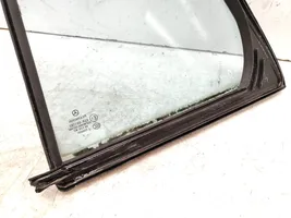 Mercedes-Benz C W203 Rear vent window glass 43R001582