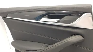 BMW 5 G30 G31 Rivestimento del pannello della portiera posteriore 2845387
