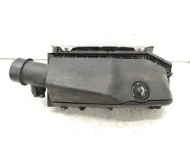 Mercedes-Benz C W203 Scatola del filtro dell’aria A0000945568