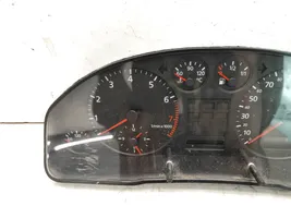 Audi A6 S6 C5 4B Geschwindigkeitsmesser Cockpit 4B0919860F