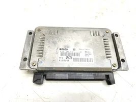 Peugeot 306 Sterownik / Moduł ECU 0261204717