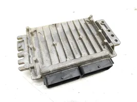 Renault Megane I Sterownik / Moduł ECU 8200056873