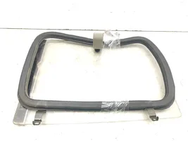 Mazda B series UF Fenêtre latérale avant / vitre triangulaire 43R00014